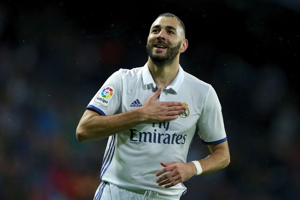  KARIM BENEZEMA gave Real Madrid an early lead in the match.